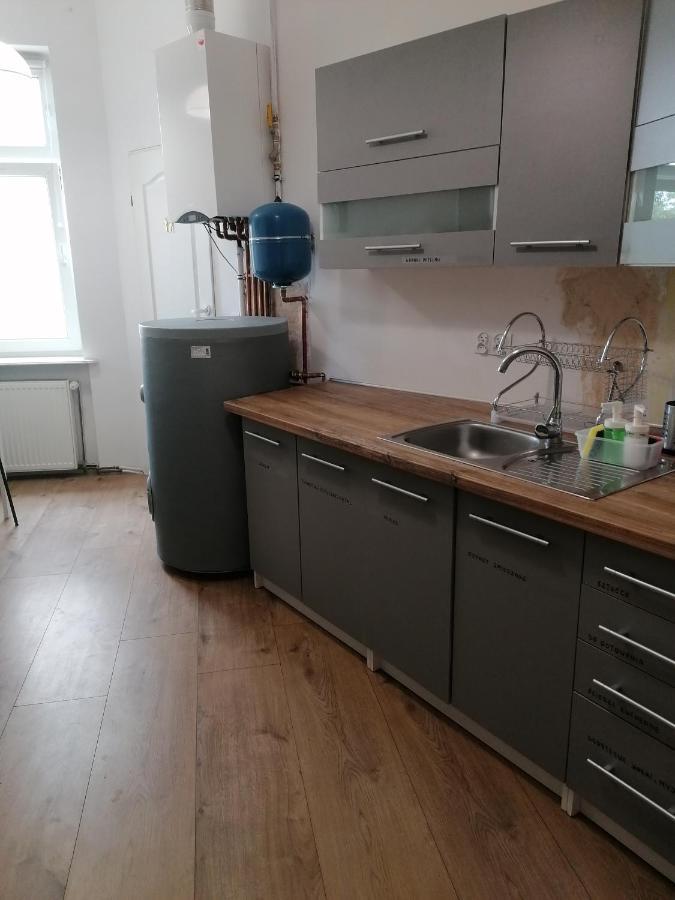 Hostel Tulip - Pokoj 5 Ze Wspolna Lazienka I Kuchnia Szczecin Luaran gambar