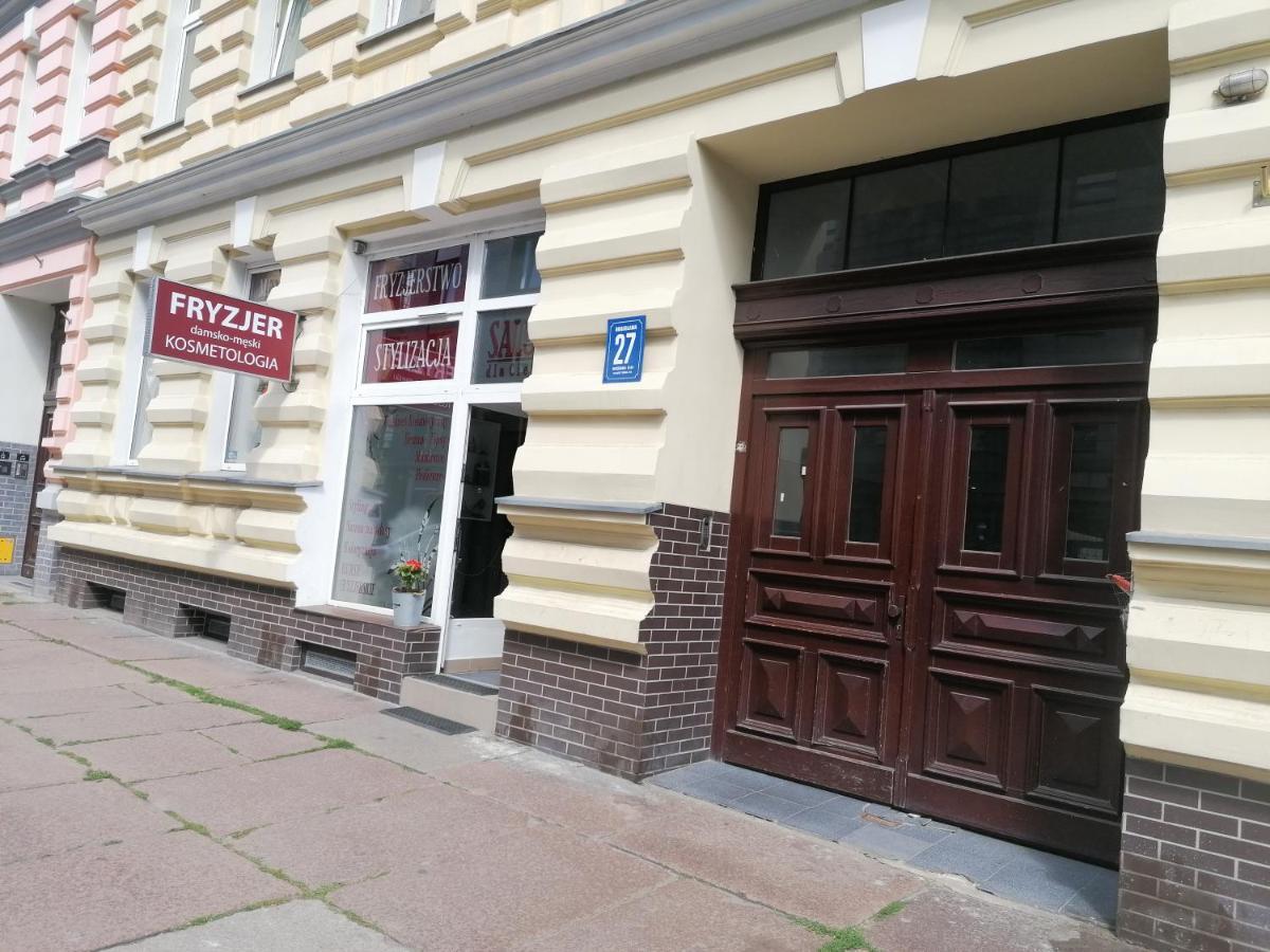 Hostel Tulip - Pokoj 5 Ze Wspolna Lazienka I Kuchnia Szczecin Luaran gambar
