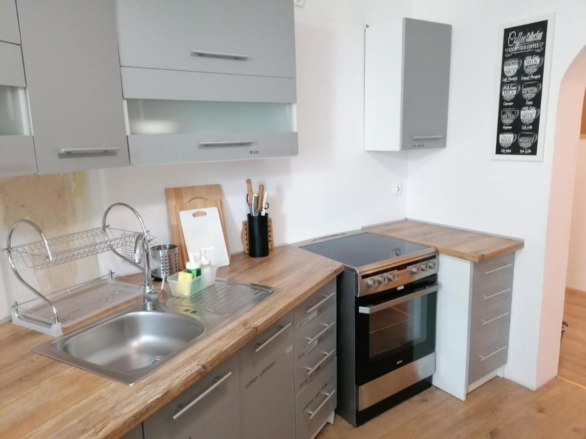 Hostel Tulip - Pokoj 5 Ze Wspolna Lazienka I Kuchnia Szczecin Luaran gambar