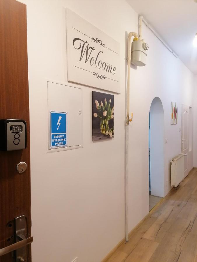 Hostel Tulip - Pokoj 5 Ze Wspolna Lazienka I Kuchnia Szczecin Luaran gambar