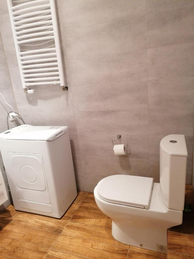 Hostel Tulip - Pokoj 5 Ze Wspolna Lazienka I Kuchnia Szczecin Luaran gambar